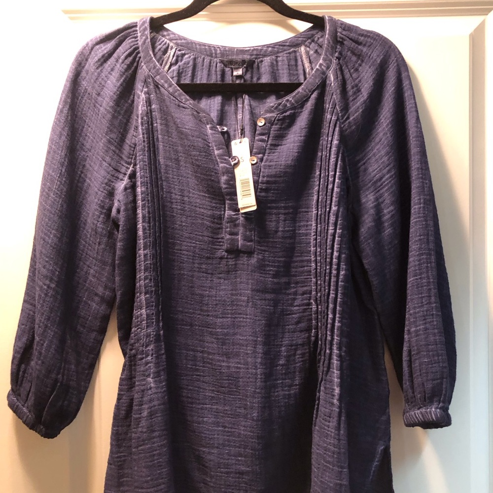 Nic and Zoe lightweight Denim Top - size small- NWT